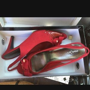 RED OPEN TOE HEELS SIZE 9.5